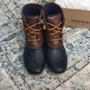 Girls sperry saltwater boots